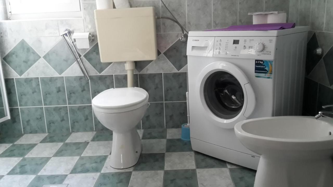 Ferienhaus Vesna Vinjerac Ngoại thất bức ảnh